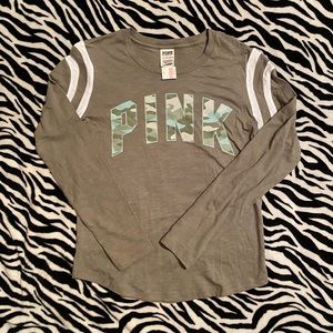 (NWOT) VS Pink long tee SZ XS